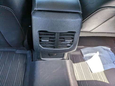 Used 2019 Ford Fusion Titanium FWD image 19