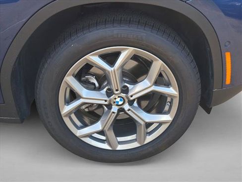 Used 2025 BMW X4 xDrive30i AWD/4WD image 24