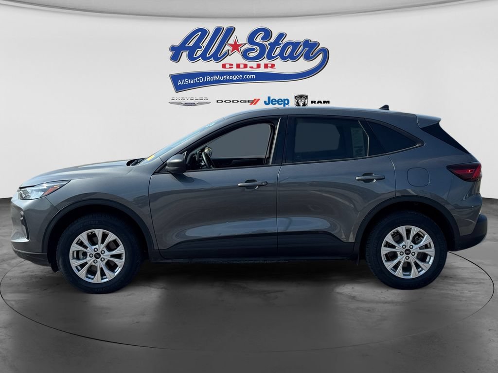 Used 2025 Ford Escape Active AWD/4WD image 8