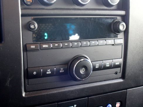 Used 2023 GMC Savana 2500 w/ Driver Convenience Package image 20