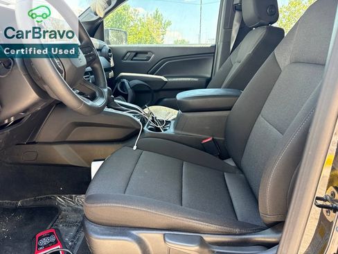 Used 2025 Chevrolet Colorado Trail Boss AWD/4WD image 8