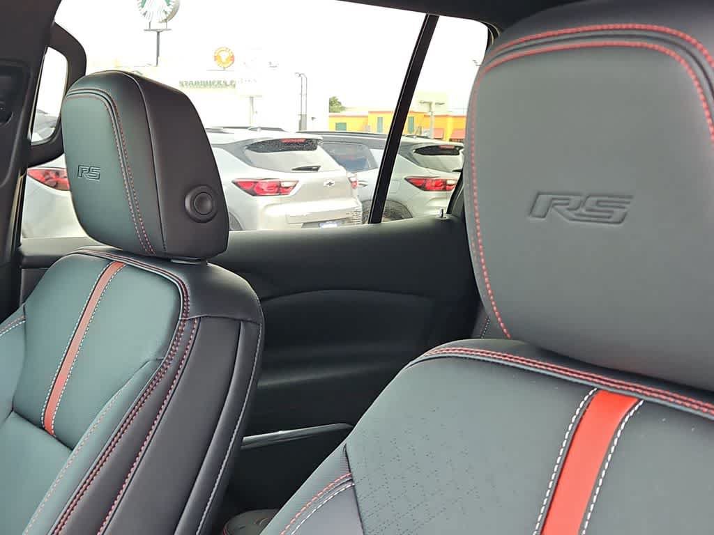 New 2026 Chevrolet Traverse RS FWD image 17
