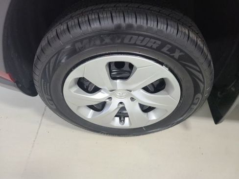 Used 2023 Toyota RAV4 LE FWD image 35