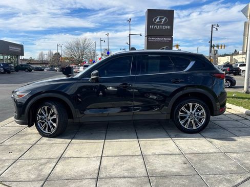 Used 2019 MAZDA CX-5 Signature image 3