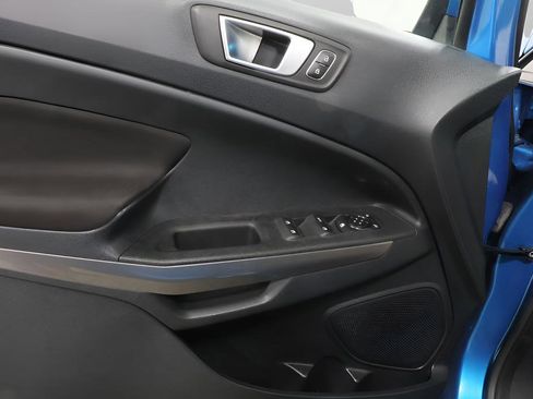 Used 2019 Ford EcoSport SE w/ SE Convenience Package image 24