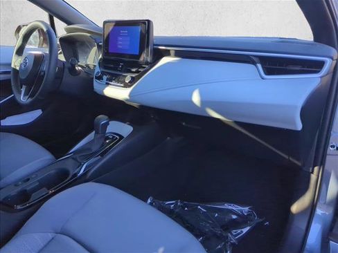 Certified 2025 Toyota Corolla SE image 24