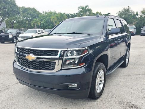 Used 2020 Chevrolet Tahoe LT w/ Luxury Package RWD image 3