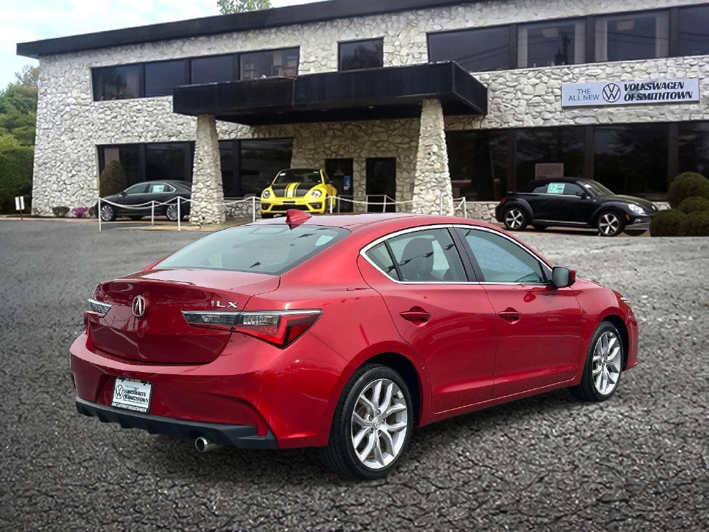 Used 2019 Acura ILX FWD image 5