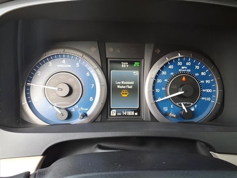 Used 2019 Toyota Sienna XLE image 14