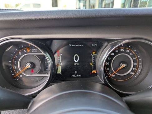 Used 2021 Jeep Gladiator Sport image 27