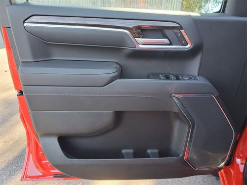 New 2026 GMC Sierra 1500 Elevation image 8