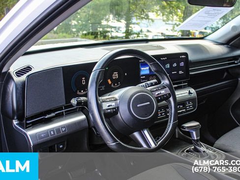 Used 2025 Hyundai Kona SEL FWD image 32