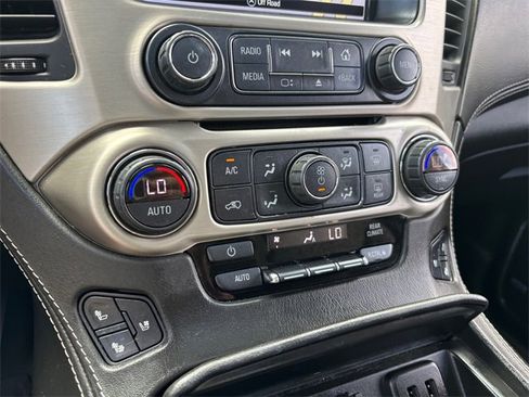 Used 2019 GMC Yukon Denali w/ Denali Ultimate Package image 13