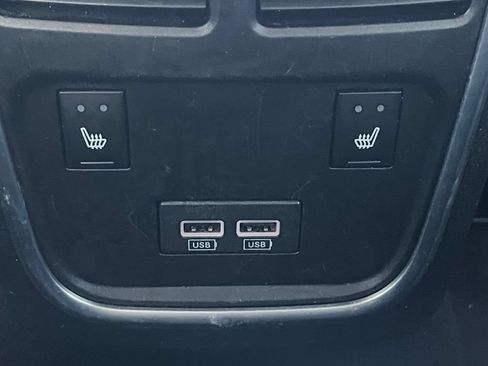 Used 2022 Dodge Charger SXT w/ Leather Interior Group RWD image 6