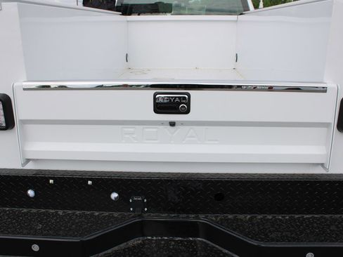 Used 2025 Chevrolet Silverado 2500 W/T w/ WT/CX Safety Package AWD/4WD image 38