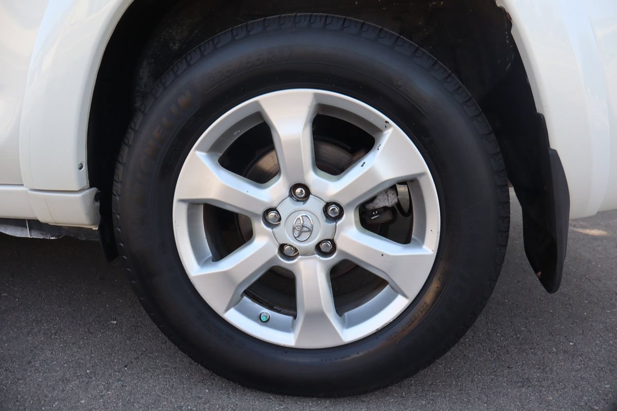 Used 2010 Toyota RAV4 Limited w/ Limited Extra Value Pkg AWD/4WD image 42