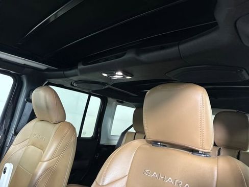 Used 2023 Jeep Wrangler Unlimited Sahara w/ Cold Weather Group image 12