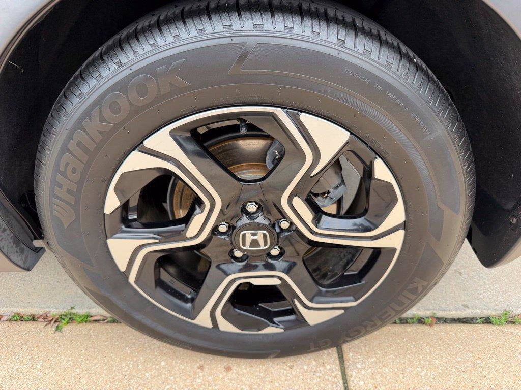 Used 2017 Honda CR-V Touring image 30