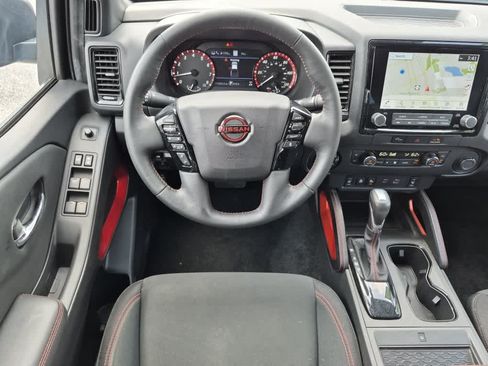 Used 2023 Nissan Frontier PRO-4X w/ Pro Convenience Package AWD/4WD image 8