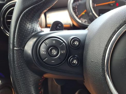 Used 2019 MINI Cooper S w/ Driver Assistance Package FWD image 24