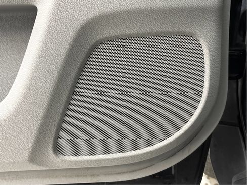 Used 2016 Honda Pilot Touring image 39