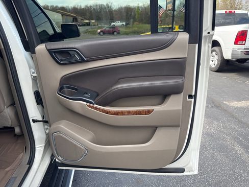 Used 2015 Chevrolet Suburban LTZ AWD/4WD image 29