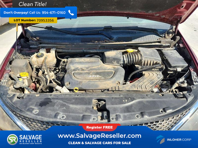 Used 2017 Chrysler Pacifica Touring w/ Tire & Wheel Group FWD image 16