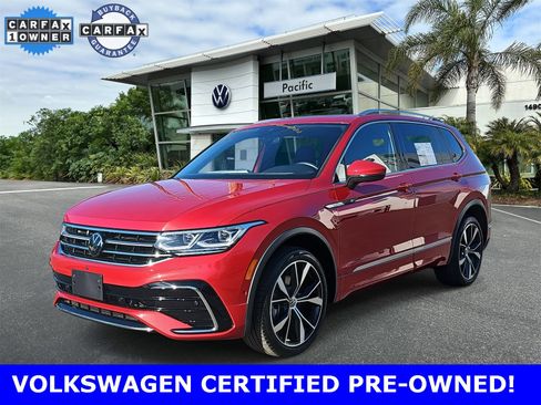Certified 2024 Volkswagen Tiguan SEL R-Line image 1