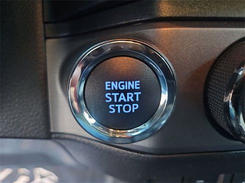 Used 2022 Toyota Tacoma TRD Sport image 17