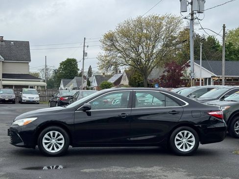 Used 2015 Toyota Camry LE FWD image 4