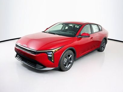 New 2025 Kia K4 LXS