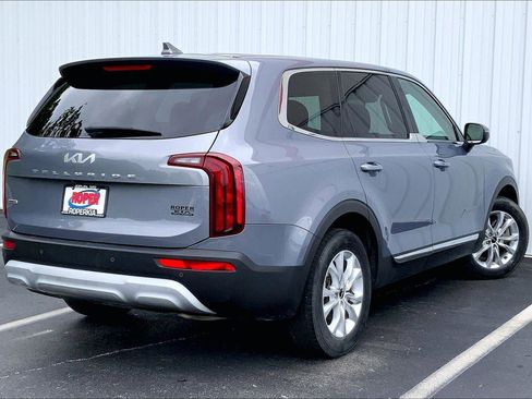 Used 2022 Kia Telluride LX AWD/4WD image 10