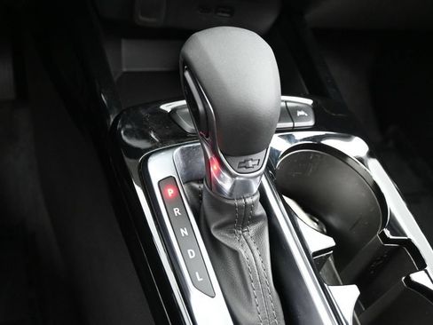 Used 2025 Chevrolet Trax ACTIV FWD image 22