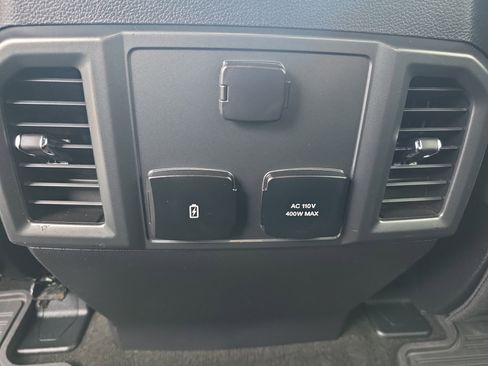 Used 2018 Ford F150 XLT w/ Equipment Group 302A Luxury image 15