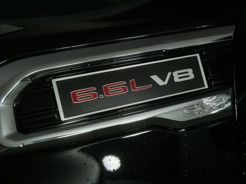 Used 2021 GMC Sierra 2500 SLT w/ SLT Premium Package AWD/4WD image 9