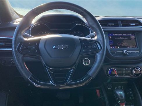 Used 2023 Chevrolet TrailBlazer RS image 11