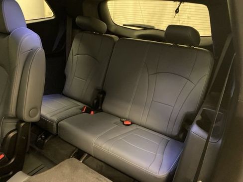Used 2023 Buick Enclave Essence w/ Experience Buick Package AWD/4WD image 22