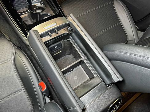 Certified 2025 Mercedes-Benz GLC 300 4MATIC image 33