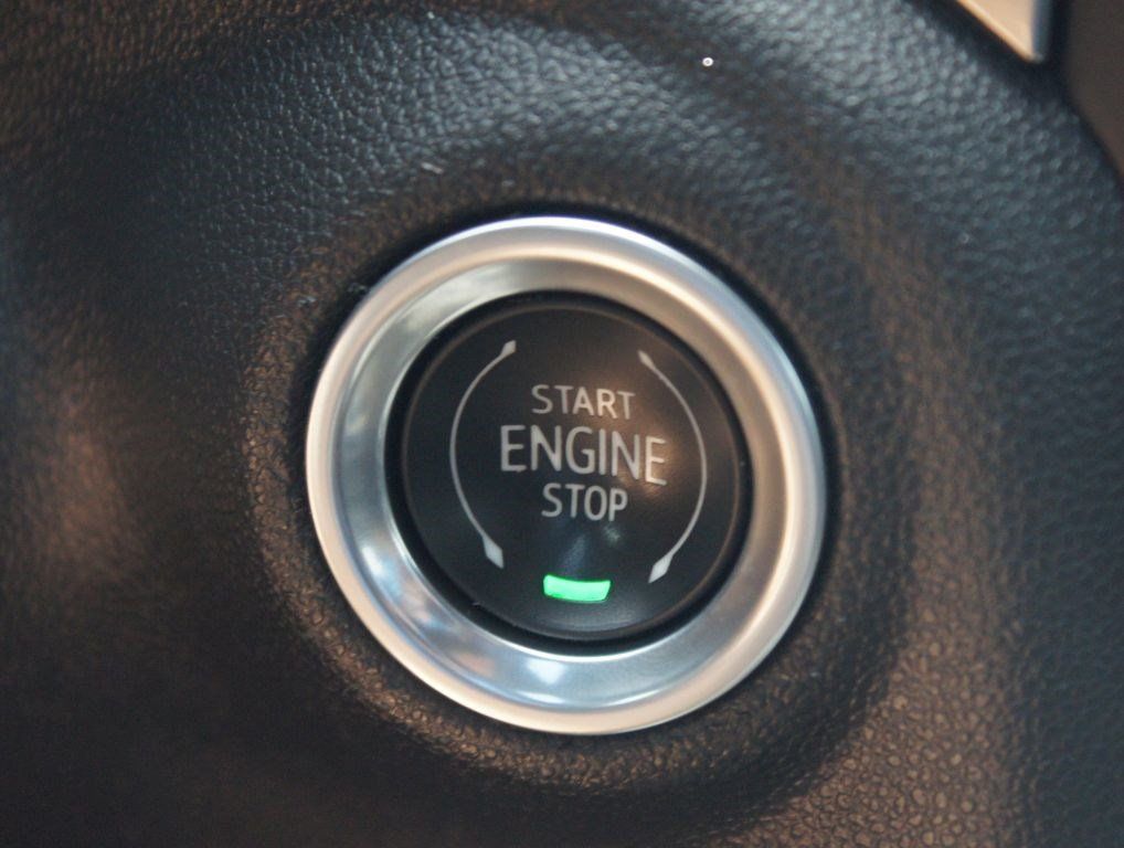 Used 2022 Chevrolet Silverado 1500 LT Trail Boss w/ LPO, Dark Essentials Package AWD/4WD image 8