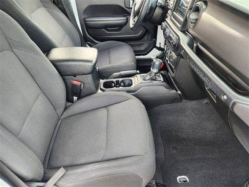 Used 2021 Jeep Wrangler Unlimited Sport image 14