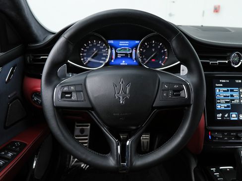 Used 2018 Maserati Quattroporte S GranLusso Q4 AWD/4WD image 18