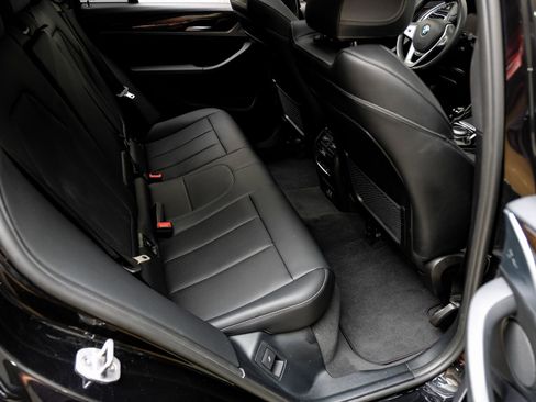 Used 2024 BMW X4 xDrive30i image 45