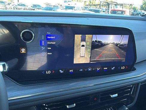 New 2026 Chevrolet Suburban Z71 w/ Comfort Package AWD/4WD image 30