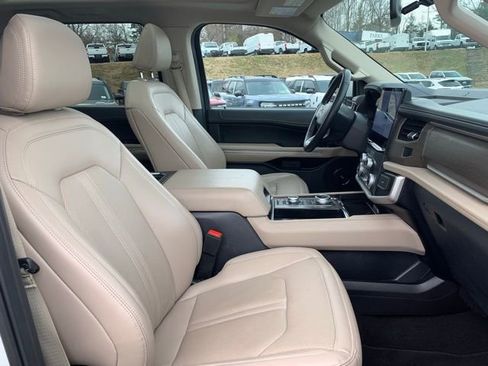 Certified 2024 Ford Expedition Max Limited image 30