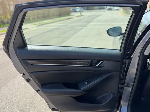 Used 2020 Honda Accord EX-L image 23