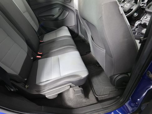Used 2019 Ford Escape S image 21