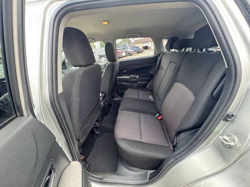 Used 2019 Mitsubishi Outlander Sport SE FWD image 38
