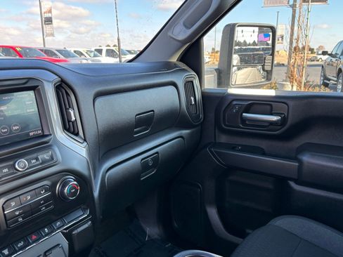 Used 2021 Chevrolet Silverado 3500 W/T w/ Gooseneck/5TH Wheel Package image 16