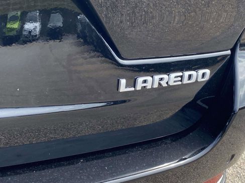 New 2025 Jeep Grand Cherokee Laredo X image 4