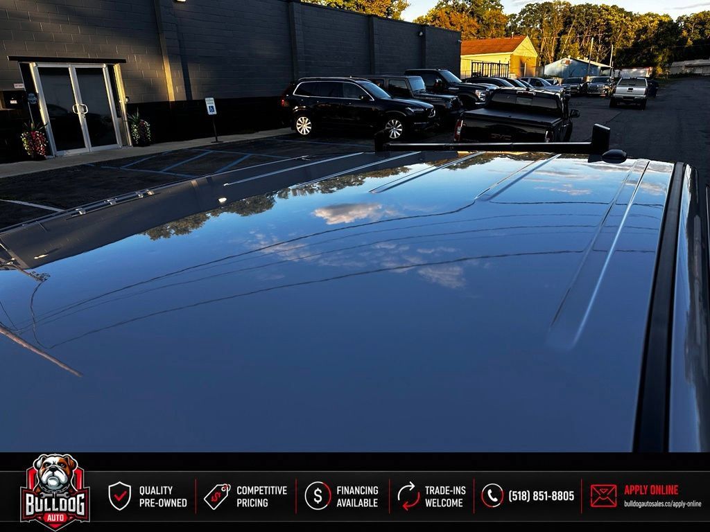 Used 2019 RAM 1500 Classic SLT AWD/4WD image 9